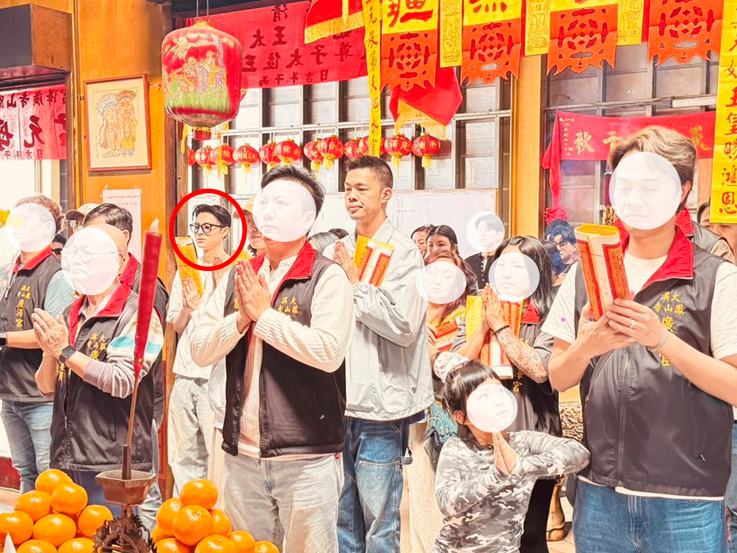 王子（紅圈者）現身團拜。（圖／翻攝大溪鳳山寺廣澤宮臉書）